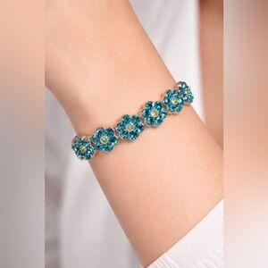 NIB VINTAGE BRACELET W BLUE GREEN RHINESTONES & BLUE AURORA BOREALIS FINISH